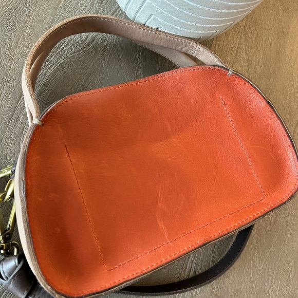 Madewell The Sydney Zip-Top Crossbody Bag in Colorblock - Picture 3 of 11